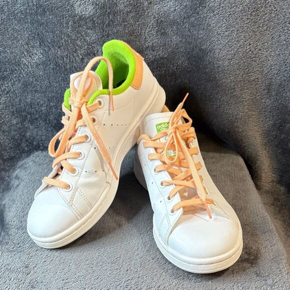 Adidas Stan Smith White Sneakers with Peach and Lime Accents - Picture 12 of 13